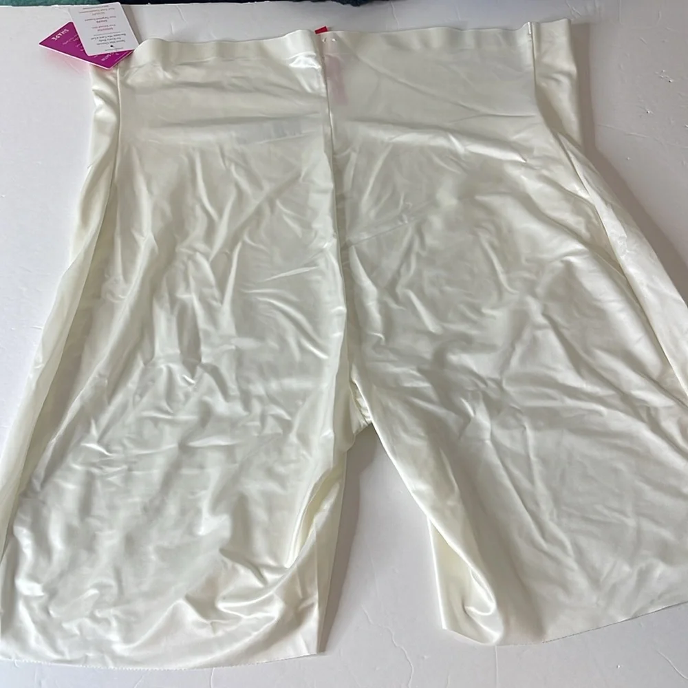 SPANX Shaping Satin Seamless Shorts Linen 3X